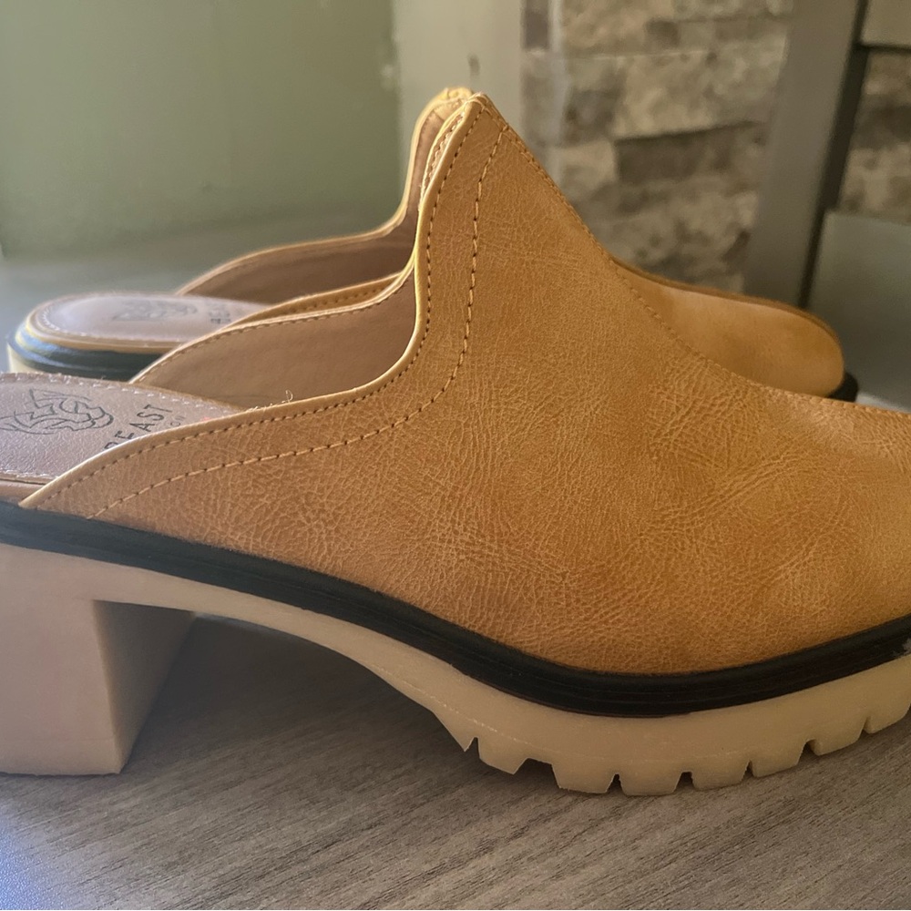Beast Fashion Women's Mules
